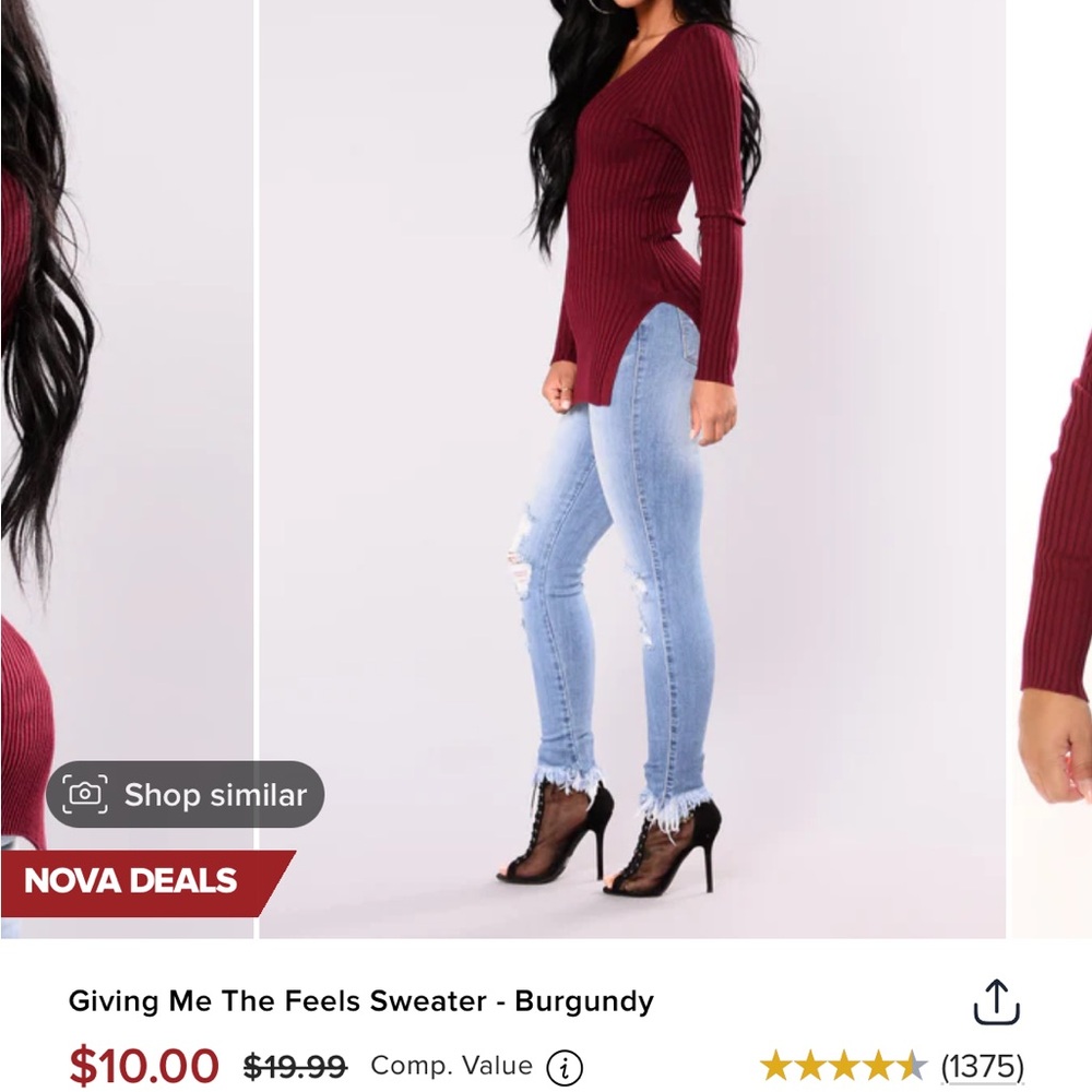 V neck sweater and blue jeans - Picture 2 of 2